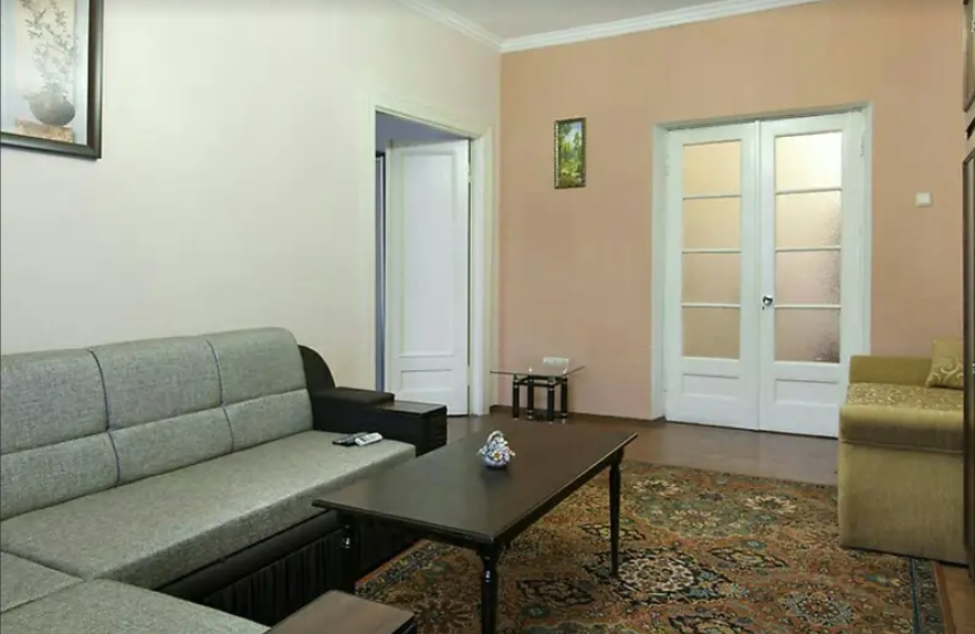 Жити у серці Києва. Скільки коштують квартири на Хрещатику: ціни та фото